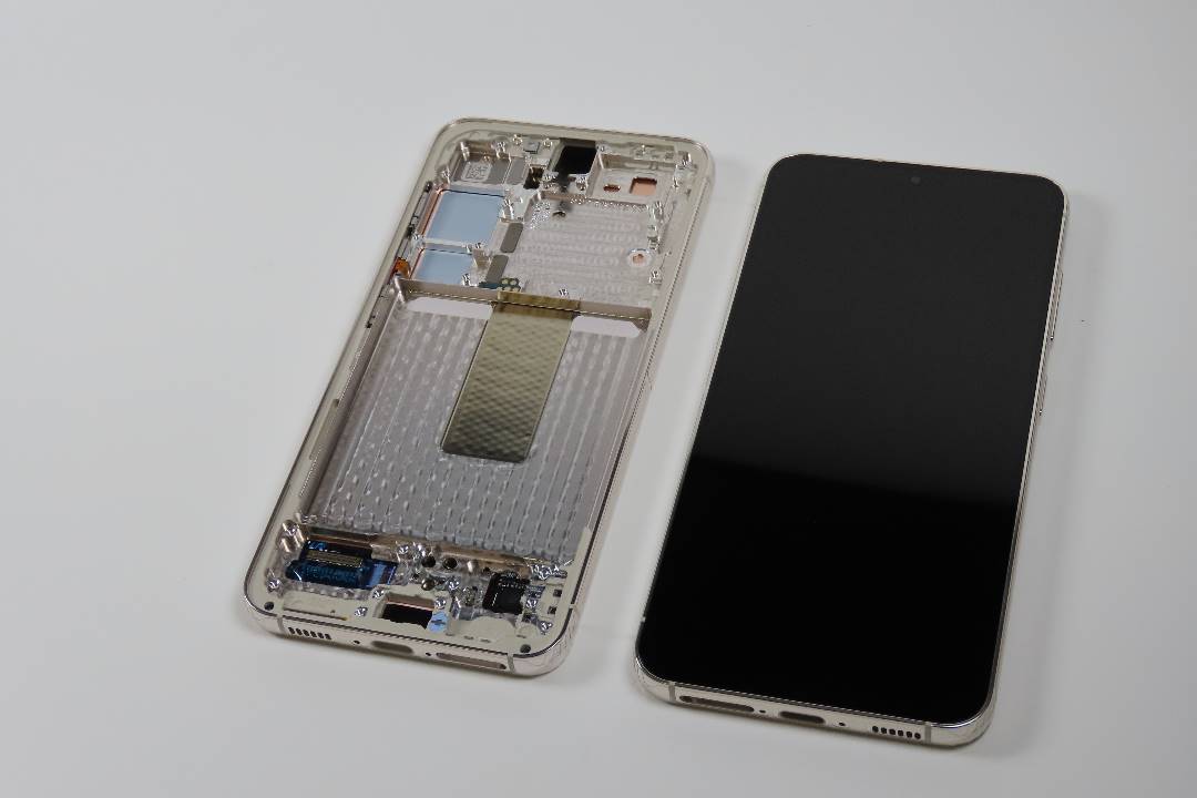 Samsung Galaxy S23 5G S911 Lcd Touch Screen Display Complete Original Genuine Cream With Frame