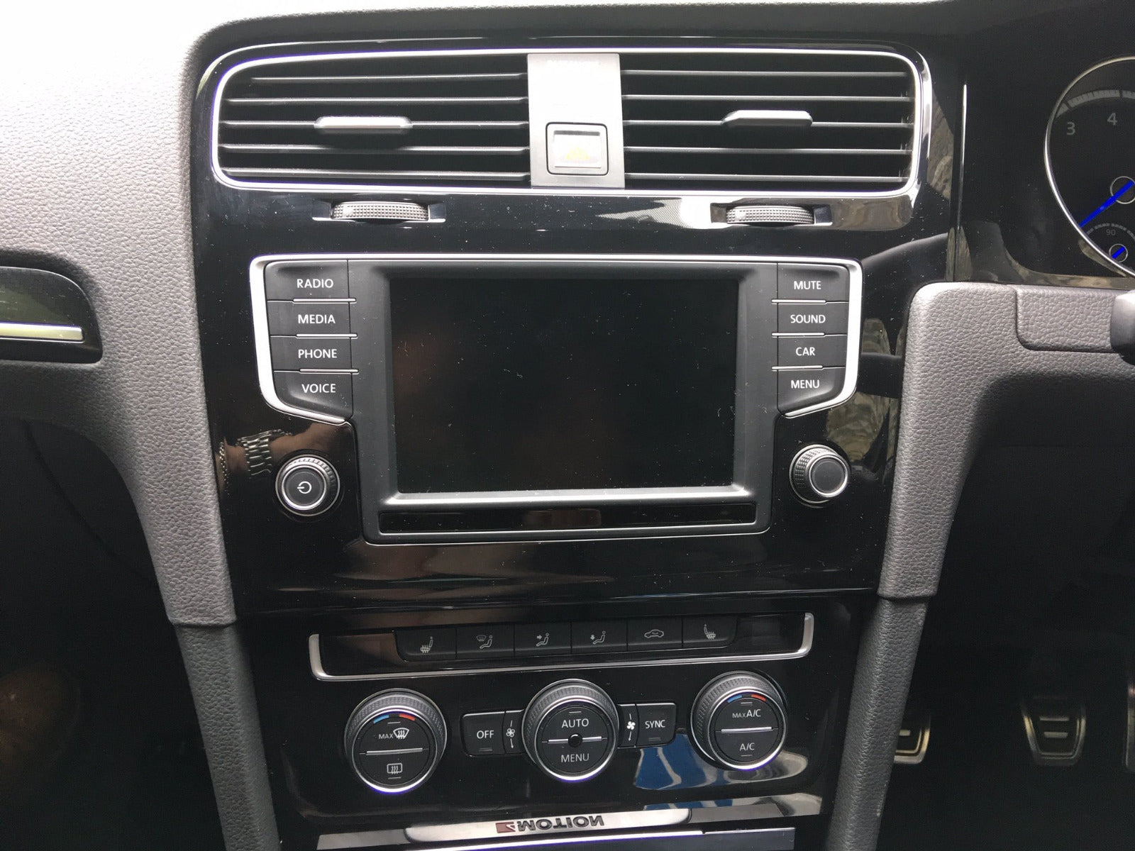 Volkswagen Golf 2013 - 2017 Head Unit Nav Media Lcd Screen Display 6.5" Original Replacement